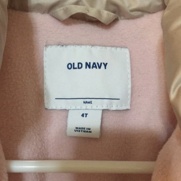 Old Navy rose gold puffer vest size 4T worn once...... P-2 - Picture 3 of 6